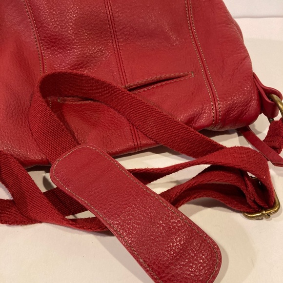 The Sak Deena Red Flap Pebbled Leather Crossbody Bag - Picture 14 of 16